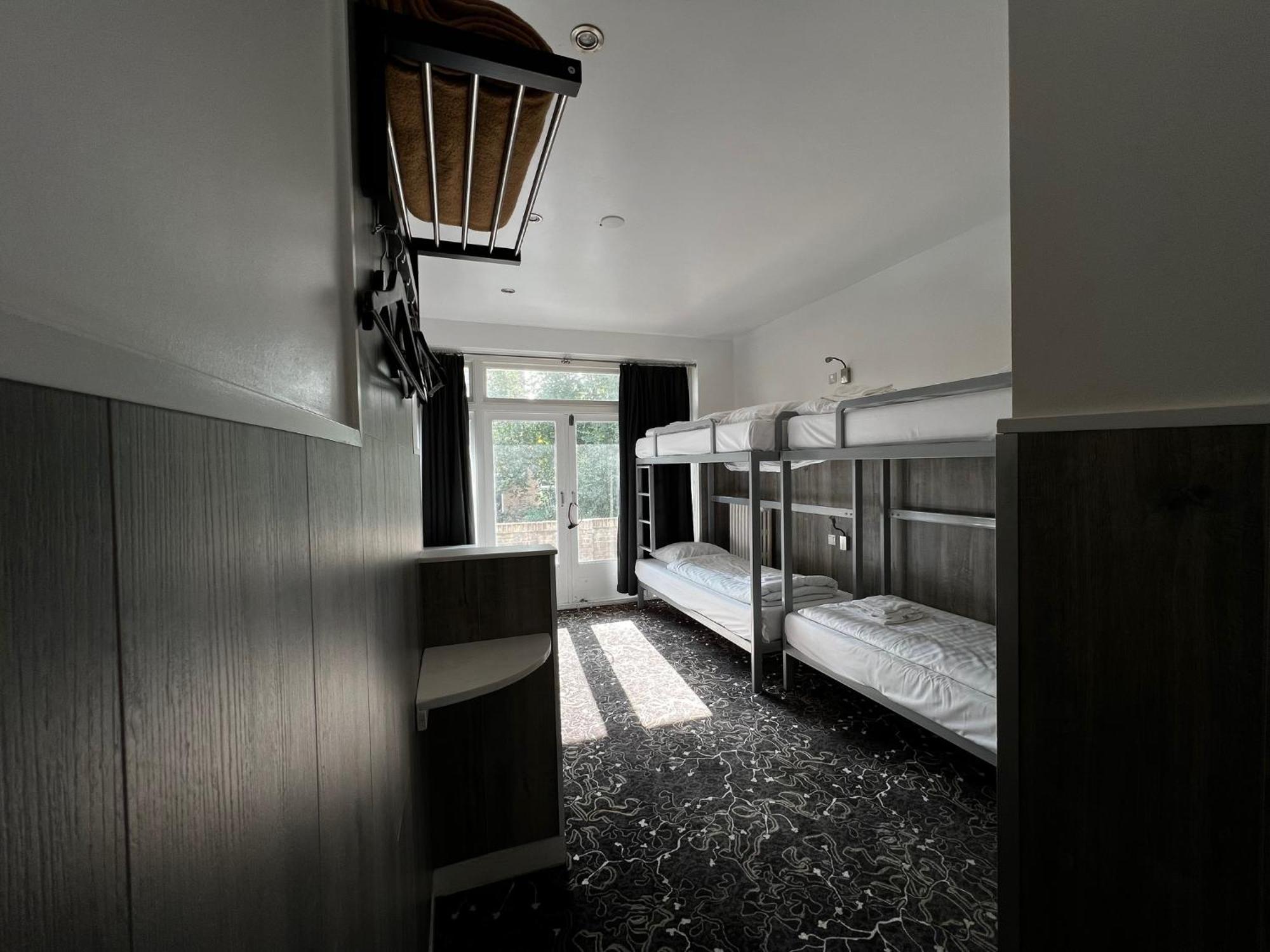 Budget Trianon Hotel Амстердам Екстериор снимка