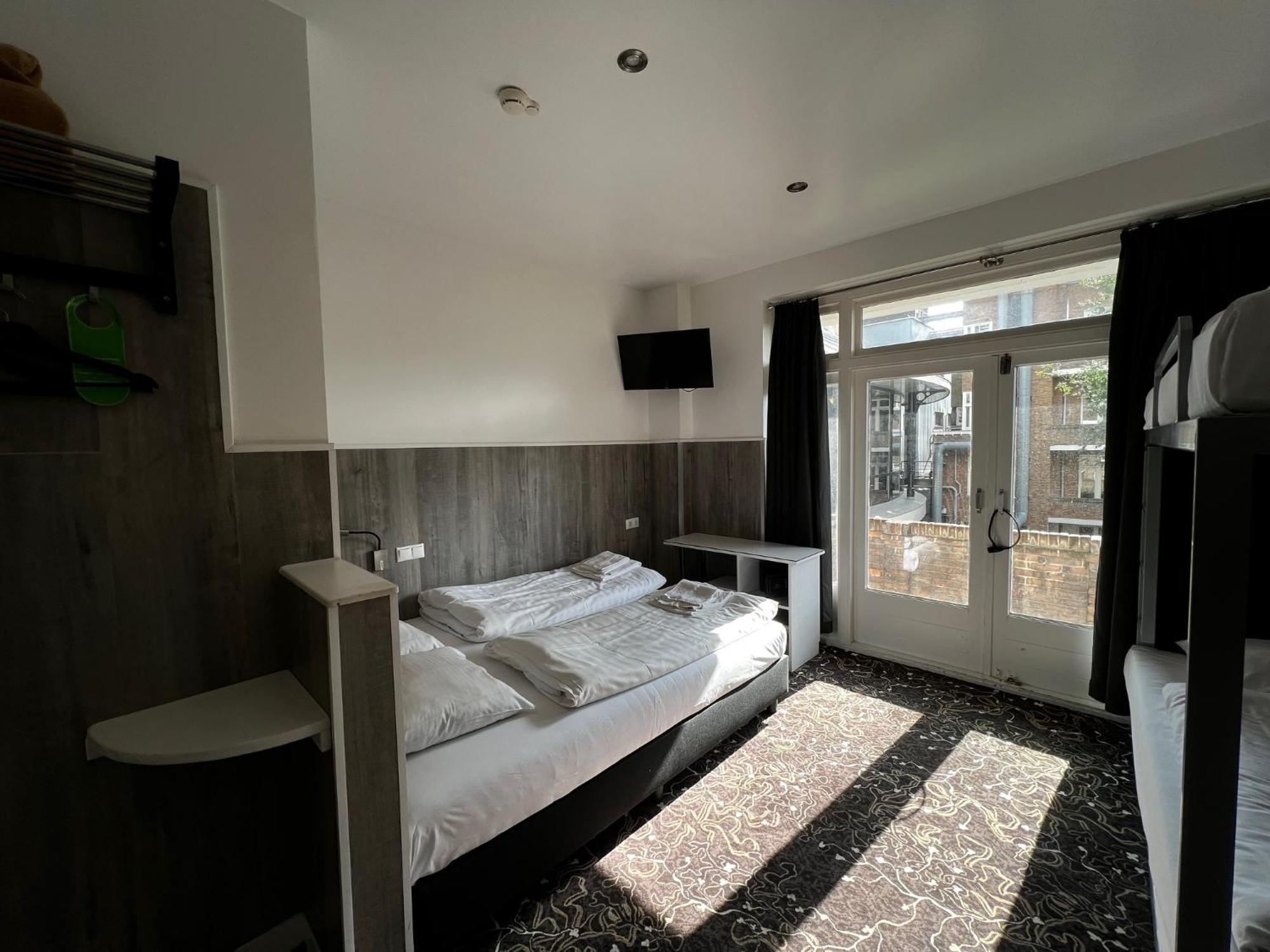 Budget Trianon Hotel Амстердам Екстериор снимка